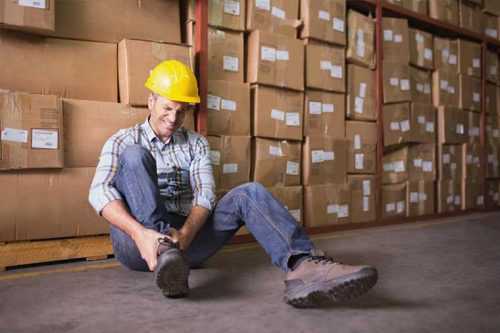 Injured Warehouse Worker in North Carolina